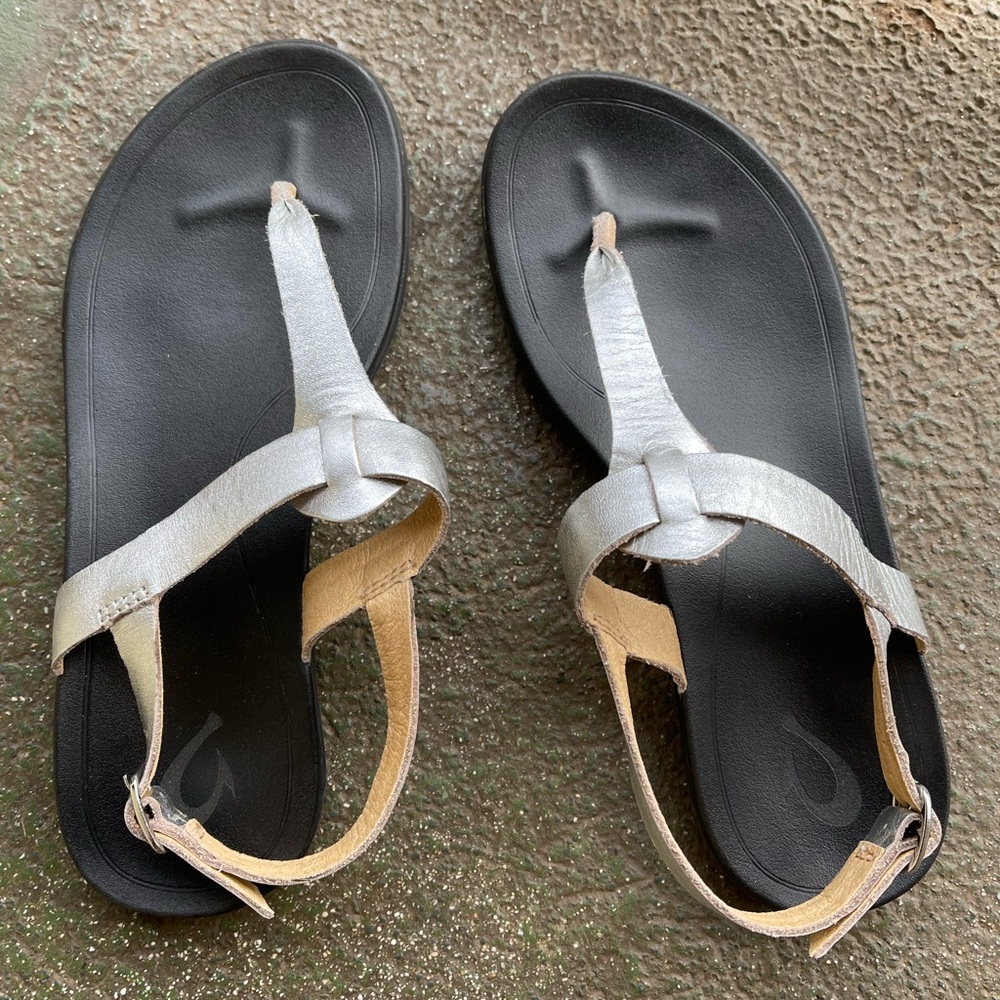 OluKai sandals